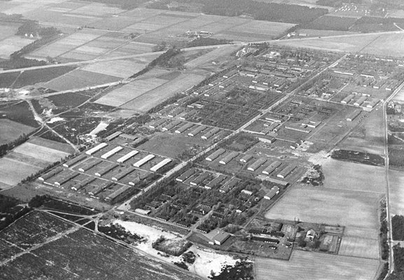 Luftaufnahme des Sozialwerks Stukenbrock, um 1962.